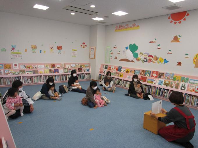 おはなし会やイベントの案内