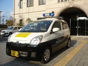 青色回転灯防犯パトロール車による子ども見守り巡回パトロール