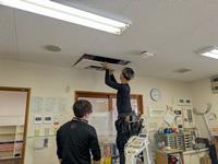 福井建設工事業協同組合青年部による福井市公立認定こども園のボランティア修繕