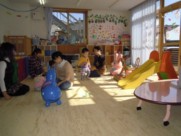 子育て支援施設に遊びに来ませんか?
