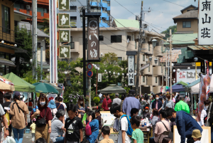温泉場通りお散歩市〈10月〉(伊豆長岡温泉エリアマネジメント)
